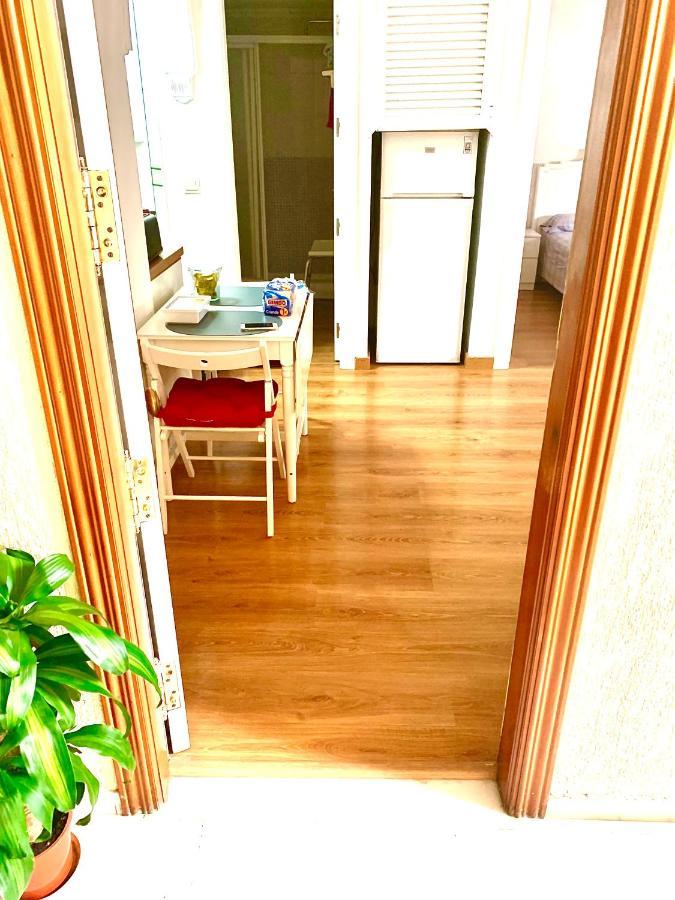 Ana'S Apartment Parking Gratuito มาลากา ภายนอก รูปภาพ