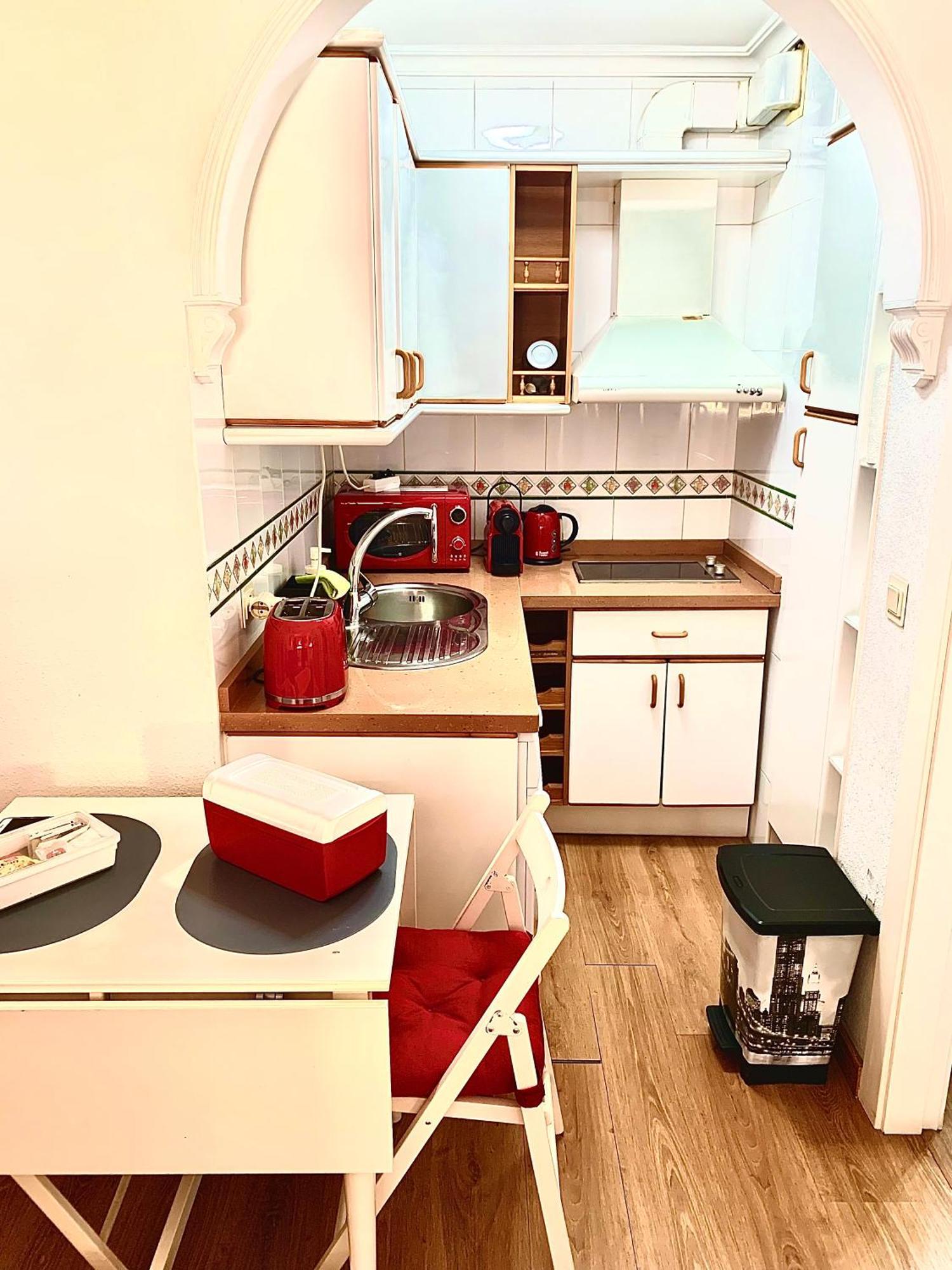 Ana'S Apartment Parking Gratuito มาลากา ภายนอก รูปภาพ
